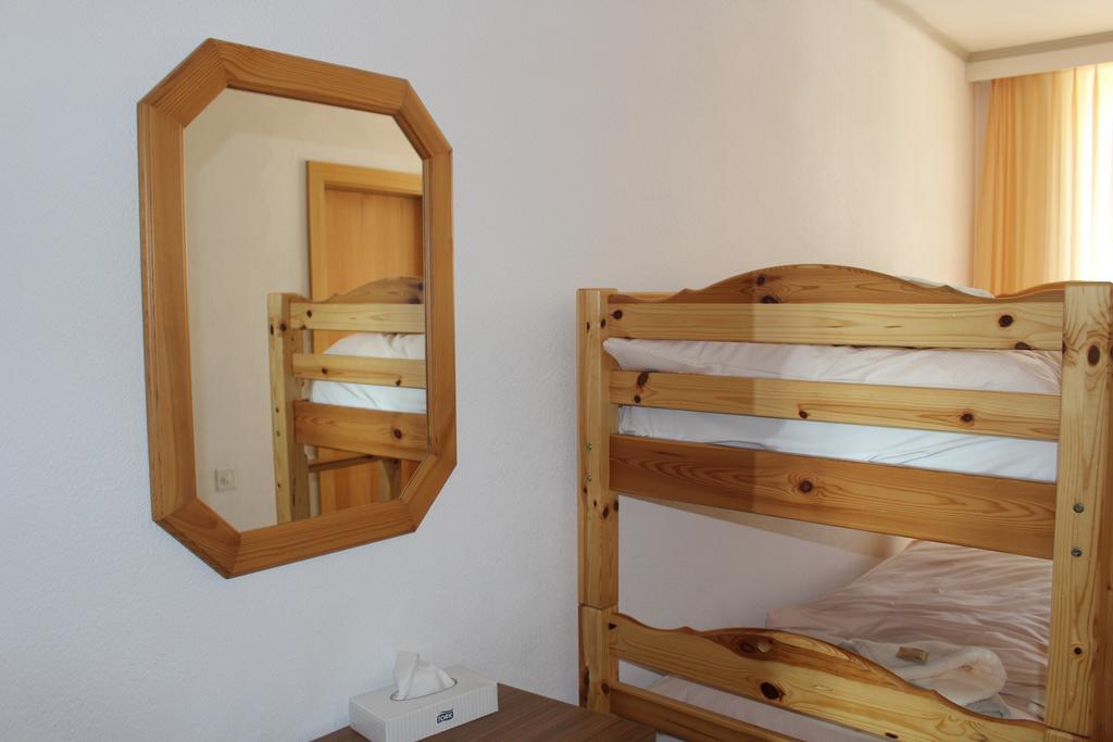 Hotel De La Gare Yvonand Pokój zdjęcie