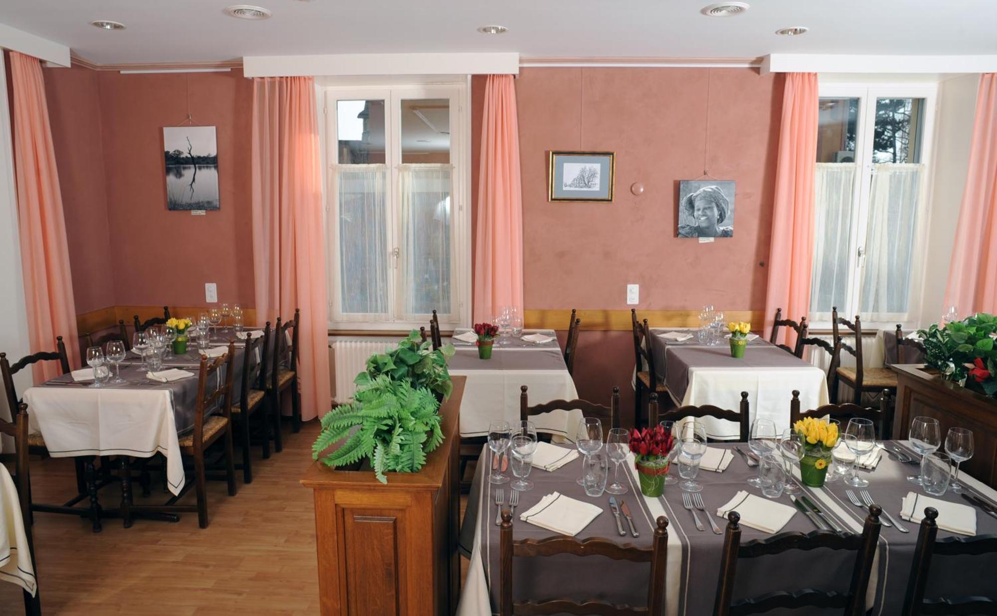 Hotel De La Gare Yvonand Zewnętrze zdjęcie